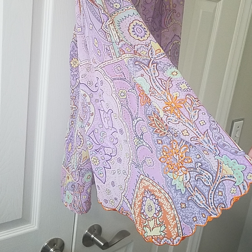 Victoria's Secret Scalloped Top size M - Picture 2 of 6